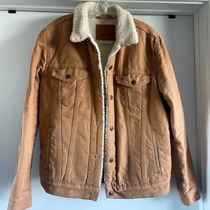 Tan Levi’s Sherpa Jacket in Medium